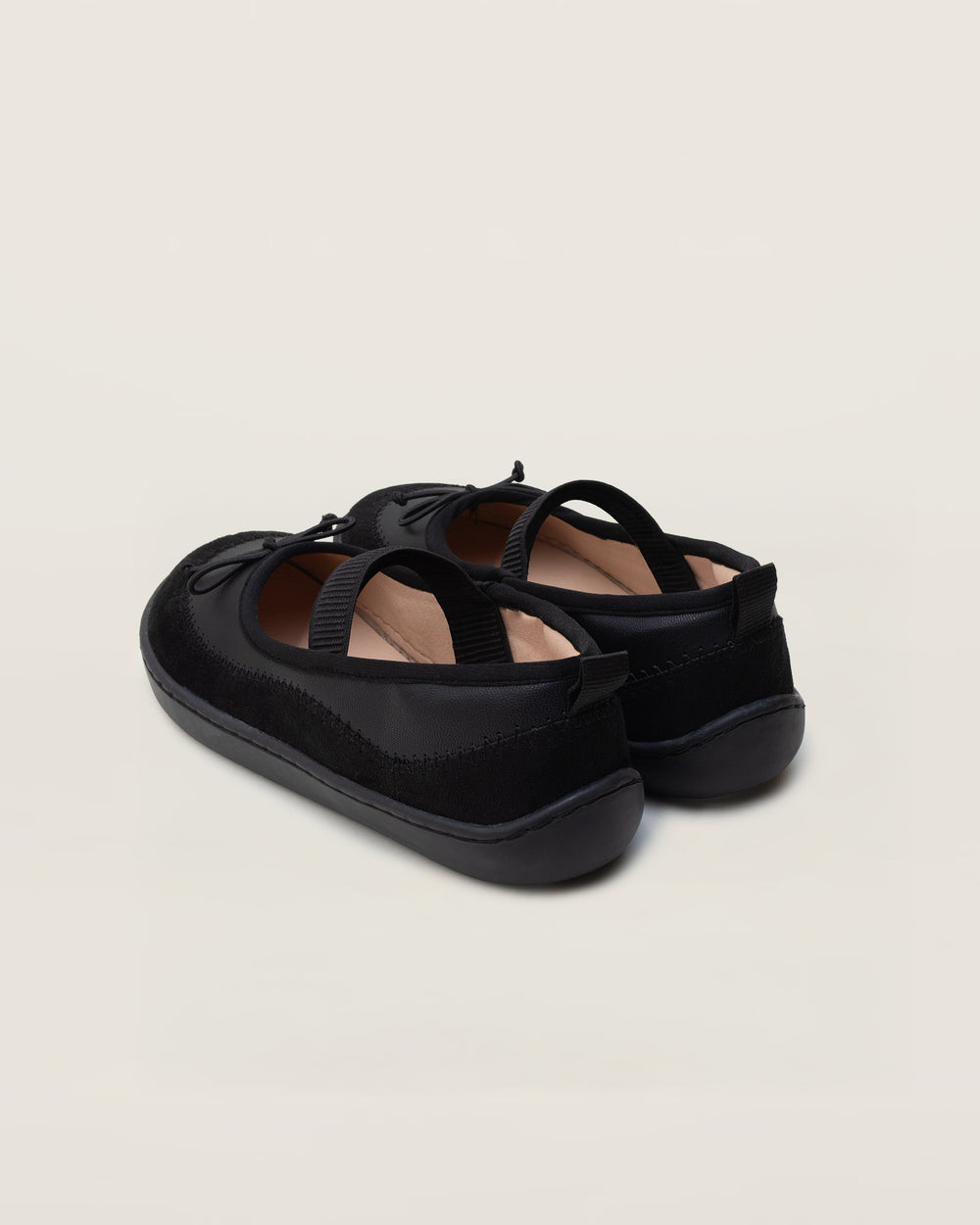 Ballerine Barefoot Enfant - Ella Black Swan